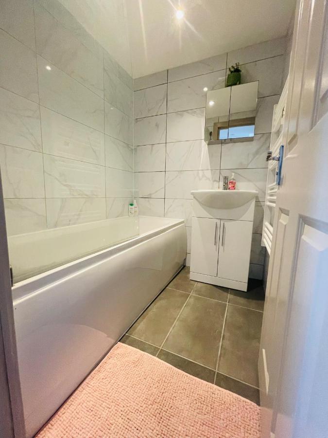 Lovely 1 Bedroom Apartment In London Exterior photo